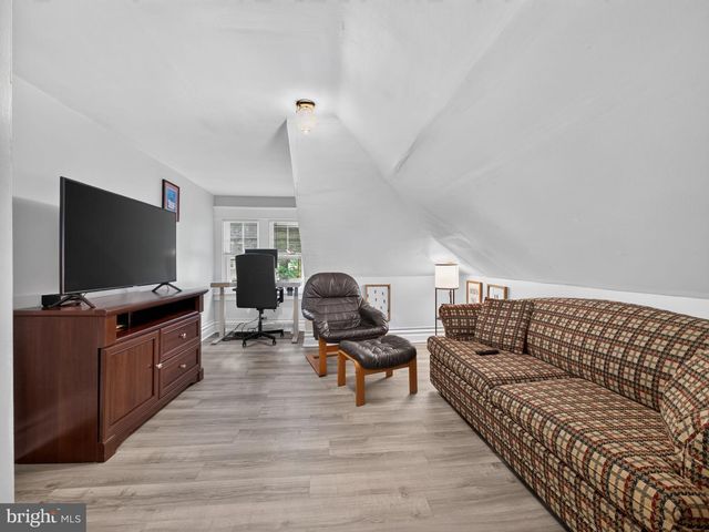 2445 W ALLEN ST, Allentown, PA 18104