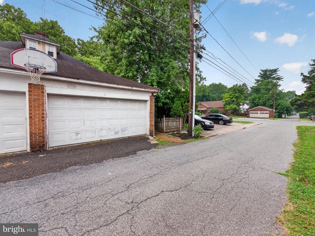 2445 W ALLEN ST, Allentown, PA 18104