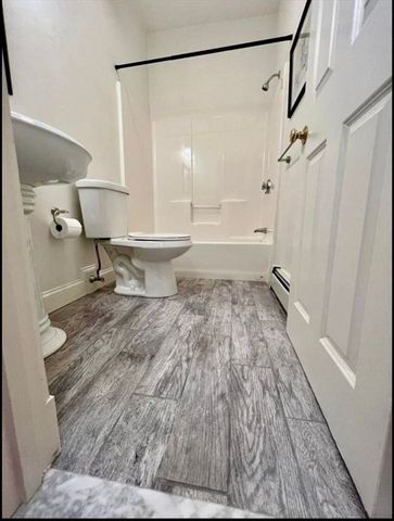 4R Chapel St A, Norwood, MA 02062