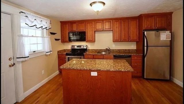 4R Chapel St A, Norwood, MA 02062
