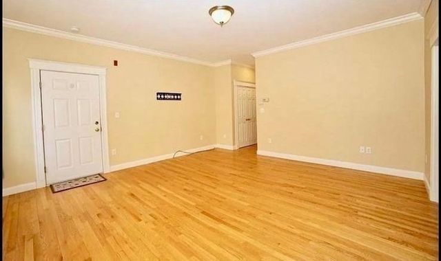 4R Chapel St A, Norwood, MA 02062