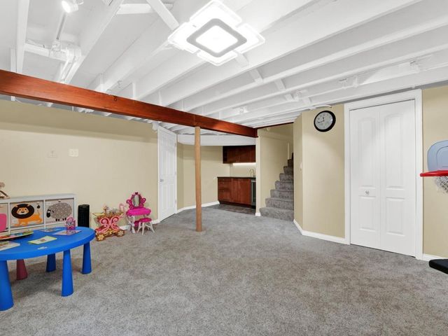 411 Arlington Avenue, Westmont, IL 60559