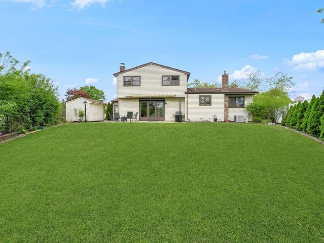 411 Arlington Avenue, Westmont, IL 60559