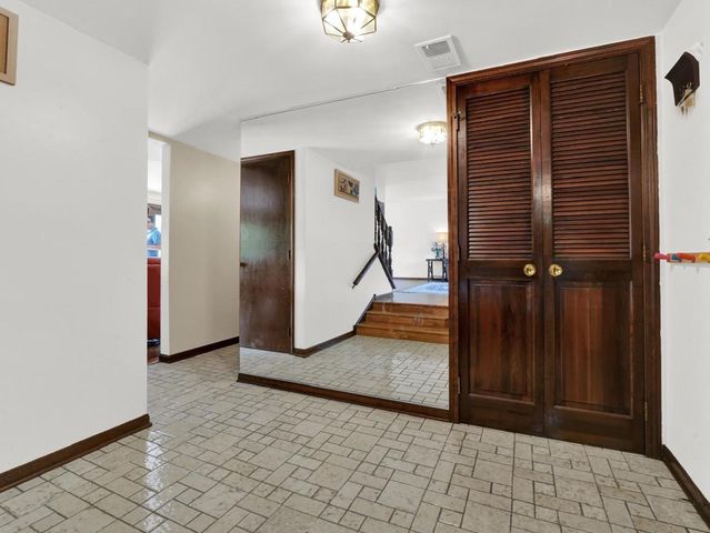 411 Arlington Avenue, Westmont, IL 60559