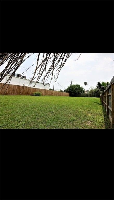 1000 Bluff Dr, Portland, TX 78374 — photo 4