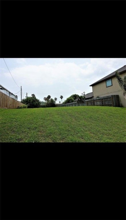 1000 Bluff Dr, Portland, TX 78374 — photo 5