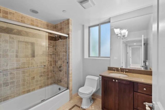 11280 La Maida Street 303, North Hollywood, CA 91601