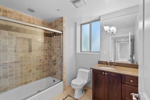 11280 La Maida Street 303, North Hollywood, CA 91601