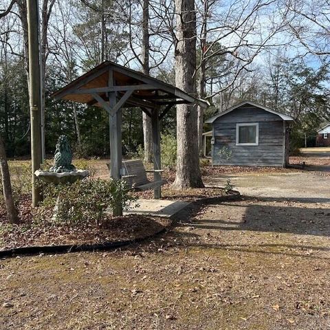 617 Pickwood Drive, Manning, SC 29102