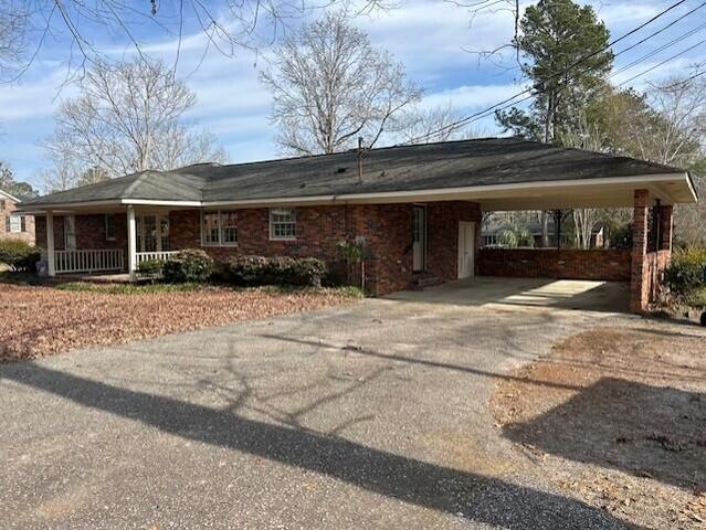 617 Pickwood Drive, Manning, SC 29102