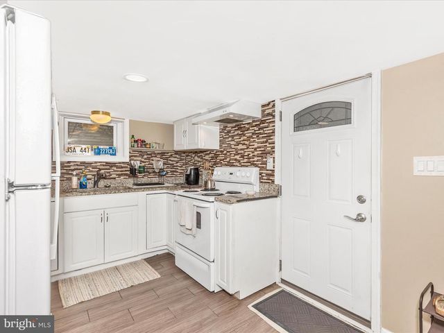 902 CHESTNUT ST, Frederick, MD 21703