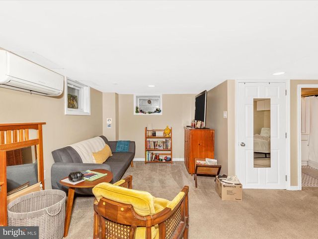 902 CHESTNUT ST, Frederick, MD 21703