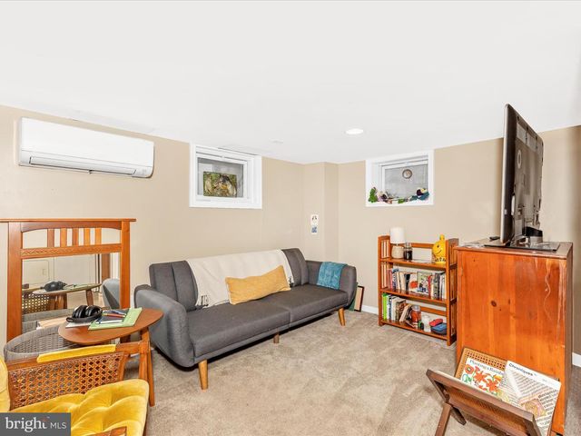 902 CHESTNUT ST, Frederick, MD 21703