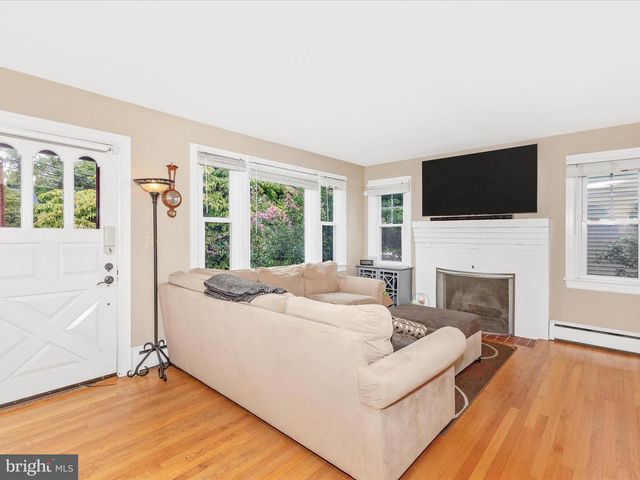 902 CHESTNUT ST, Frederick, MD 21703