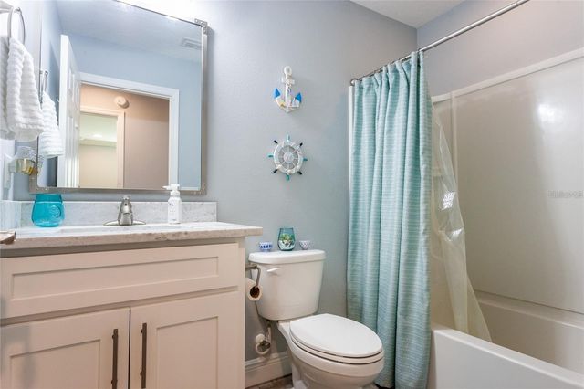 8 SEQUOIA DRIVE COURSE, Ocklawaha, FL 32179