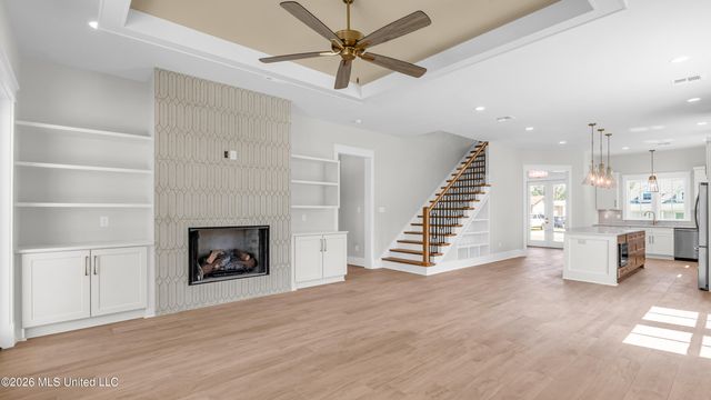 412 Main Street, Bay Saint Louis, MS 39520