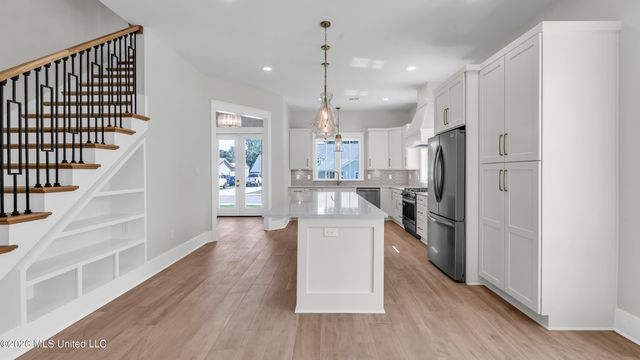 412 Main Street, Bay Saint Louis, MS 39520