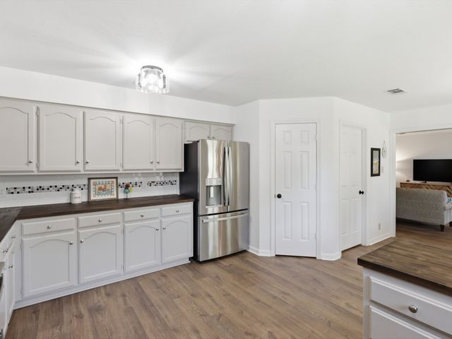 2021 N Lake Trail, Denton, TX 76201