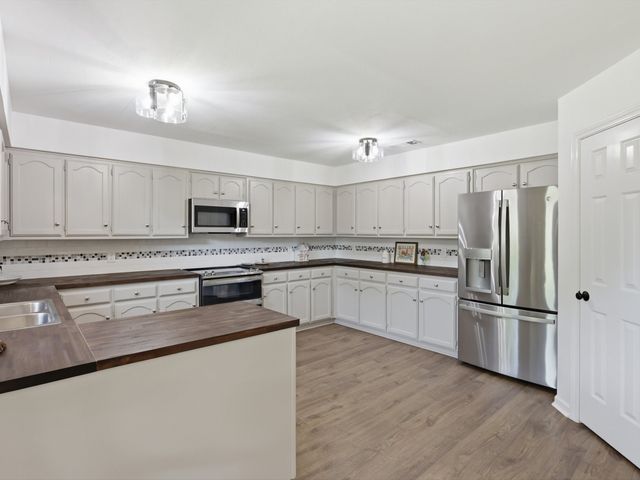 2021 N Lake Trail, Denton, TX 76201