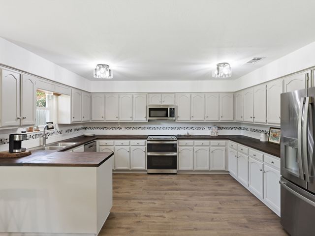 2021 N Lake Trail, Denton, TX 76201