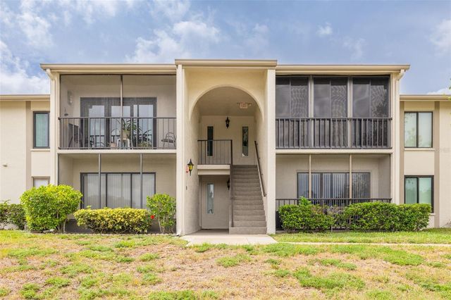 1882 PINE RIDGE WAY W C2, Palm Harbor, FL 34684