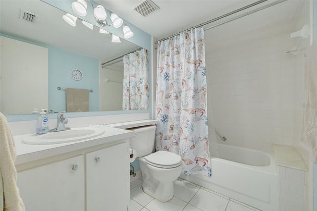 1882 PINE RIDGE WAY W C2, Palm Harbor, FL 34684