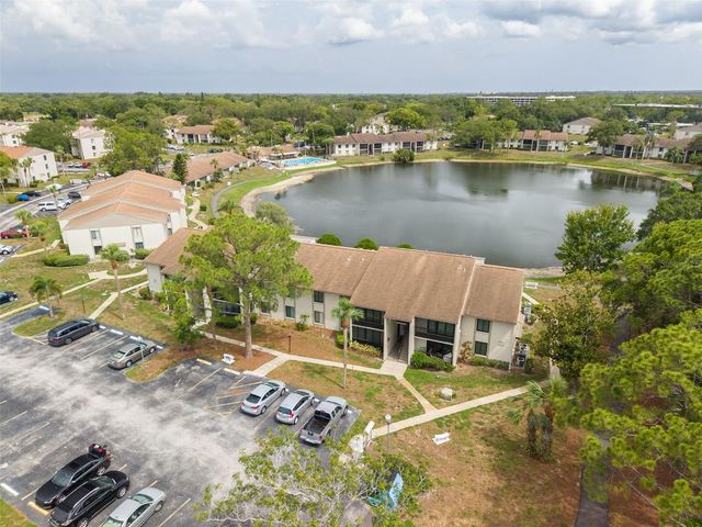1882 PINE RIDGE WAY W C2, Palm Harbor, FL 34684