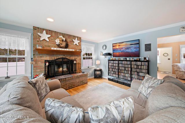 69 Chestnut Court, Brick, NJ 08723