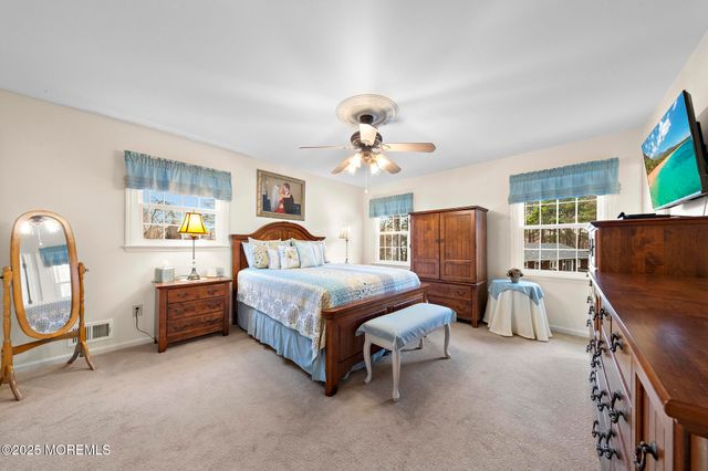 69 Chestnut Court, Brick, NJ 08723