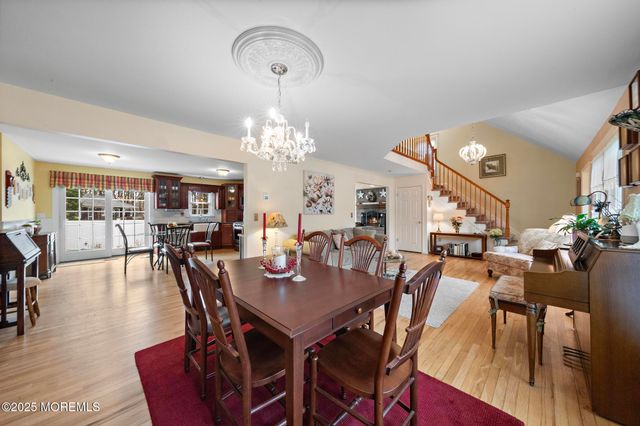 69 Chestnut Court, Brick, NJ 08723