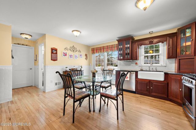 69 Chestnut Court, Brick, NJ 08723