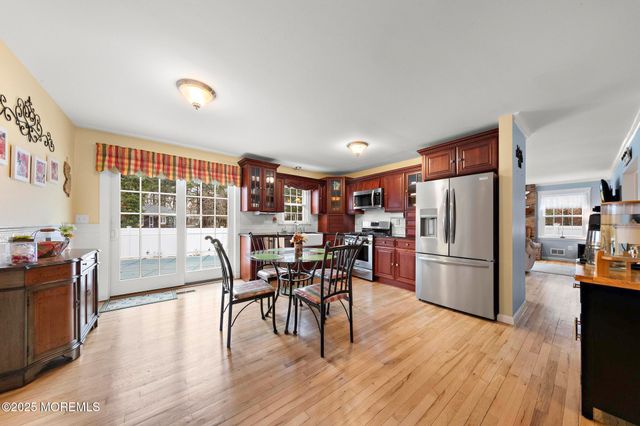 69 Chestnut Court, Brick, NJ 08723