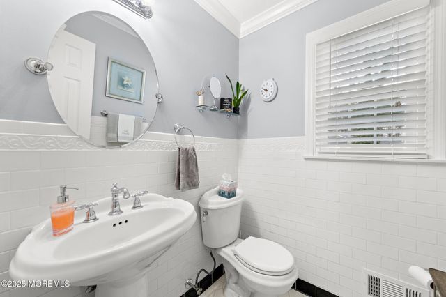 69 Chestnut Court, Brick, NJ 08723