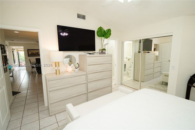 14945 SW 49th Ln H-6, Miami, FL 33185