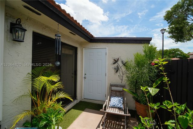 14945 SW 49th Ln H-6, Miami, FL 33185