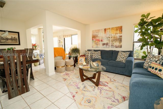 14945 SW 49th Ln H-6, Miami, FL 33185