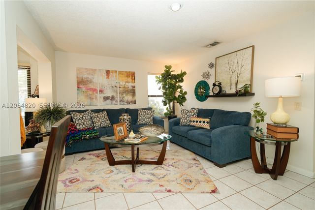 14945 SW 49th Ln H-6, Miami, FL 33185
