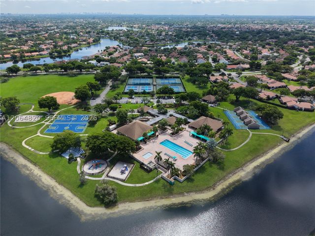 14945 SW 49th Ln H-6, Miami, FL 33185
