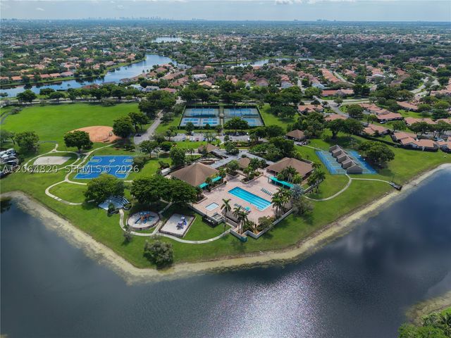 14945 SW 49th Ln H-6, Miami, FL 33185