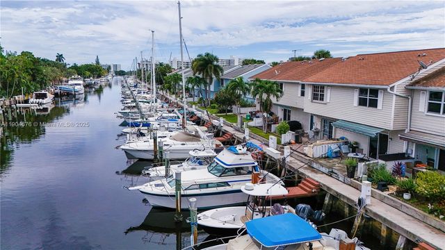 2533 NE 15th St, Pompano Beach, FL 33062