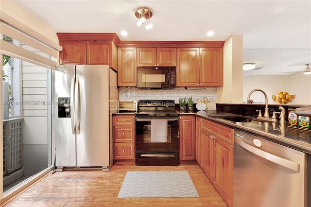 2533 NE 15th St, Pompano Beach, FL 33062