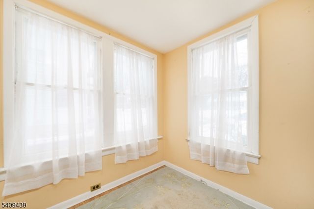 38 Inwood Rd, Chatham Boro, NJ 07928