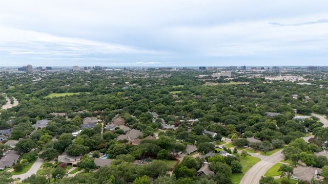 6710 Meadowcreek Drive, Dallas, TX 75254