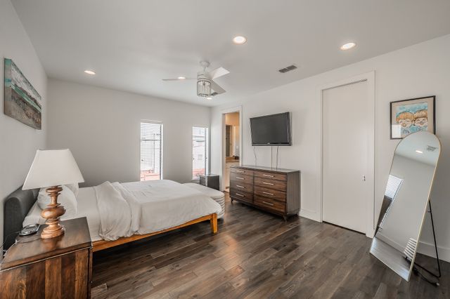 4954 Camdale Court, Dallas, TX 75206
