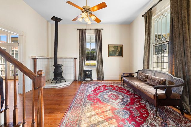 980 Old Boerne, Bulverde, TX 78163