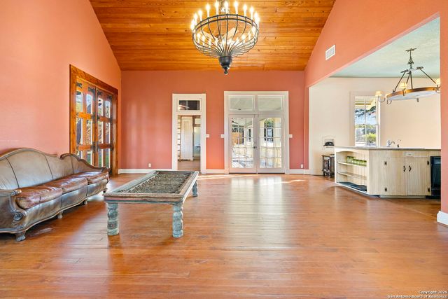 980 Old Boerne, Bulverde, TX 78163