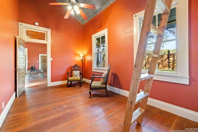 980 Old Boerne, Bulverde, TX 78163