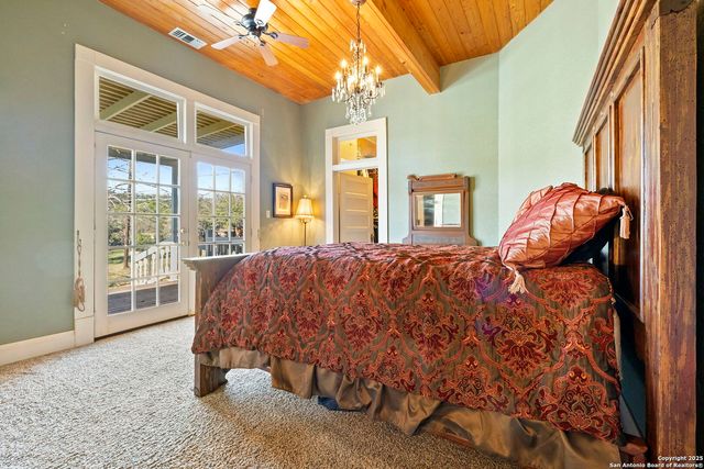 980 Old Boerne, Bulverde, TX 78163