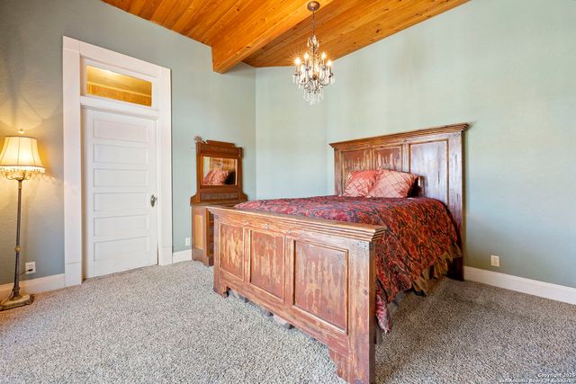 980 Old Boerne, Bulverde, TX 78163