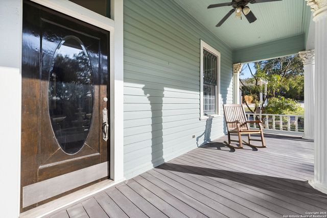 980 Old Boerne, Bulverde, TX 78163